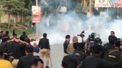 د تحریک انصاف پلویانو یوشمېر ښارونو کې مظاهرې کړې دي