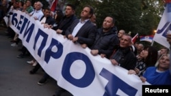 Ima li opozicija u RS dokaze da je, kako tvrde njeni lideri, njihova kandidatkinja Jelena Trivić pobijedila Milorada Dodika u utrci za mjesto predsjednika Republike Srpske i da joj je pobjeda ukradena? (protesti opozicije zbog izbornih prevara, Banjaluka, oktobar 2022.)