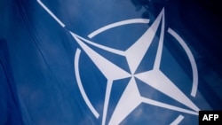 د ناټو بیرغ