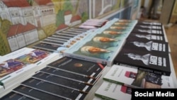 ТҮРКСОЙ уюму чыгарган кыргыз акын-жазуучуларынын китептери. 29-декабрь, Бишкек ш.