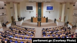  საქართველოს პარლამენტის პლენარული სხდომა. 2024 წლის 4 აპრილი. 