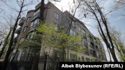 Ататүрк сейил багындагы турак жайлар. 15-апрель, 2024-жыл.