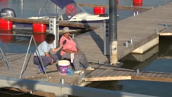 De ce refuză strămutarea românii aflați la câteva sute de metri de războiul din Ucraina, pe malul Dunării. „Cui să lași gospodăria?”