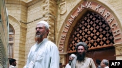 د ۲۰۲۲ز کال له جولای راهيسې شاوخوا ۲،۴۰۰ افغانان د سيند له زندانونو څخه تر خوشې کولو وروسته افغانستان ته لېږدول شوي دي ــ پخوانی انځور