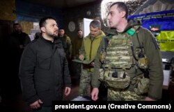 Украинанын президенти Владимир Зеленский согуш жүрүп жаткан Купянск районунда. Харьков облусу. 19-февраль, 2024-жыл.