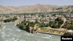 دو دختر در فیض‌آباد بدخشان هنگام آب آوردن از دریا غرق شدند.
