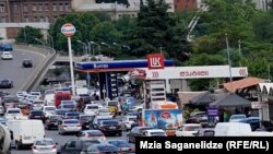 მერიის შეთავაზებული პირობებით ბენზინგასამართი კომპანიები კმაყოფილი არიან.