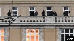 پولیس چک در محلی که رویداد خونین روز پنجشنبه رخ داد