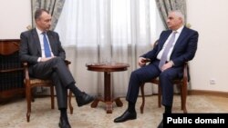 Armenia - Deputy Prime Minister Mher Grigorian (right) meets Toivo Klaar, EU special representative to the South Caucasus, January 18, 2024.