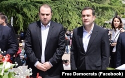 2016 წლის 9 მაისი. ირაკლი ჩიქოვანი „თავისუფალი დემოკრატების" იმდროინდელ ლიდერთან, ირაკლი ალასანიასთან ერთად.