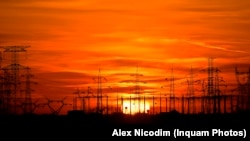 Deocamdată, nu se cunoaște dacă au avut loc discuții între România și R. Moldova despre eventuala achiziție.