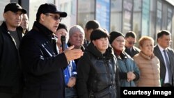 Президент Садыр Жапаровдун "Дордой" базарынын соодагерлери менен жолугушуусу, 5-декабрь 2023-жыл. 