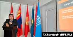 Доктор, профессор Дулам Сенденжав