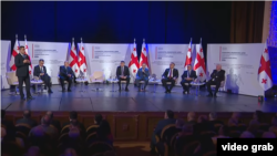 საკონსტიტუციო განხილვები ქუთაისში დაიწყო.