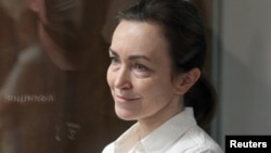 Jurnalista Alsu Kurmașeva, reținută de autoritățile ruse de șase luni.