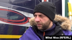 Ionuț Udrescu, transportator din Brașov, este decis să continue protestele și consideră că măsurile adoptate de Guvern sunt insuficiente.