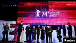 ბერლინის კინოფესტივალის, "ბერლინალეს" გახსნის ცერემონიალი. 15 თებერვალი, 2024 წ.