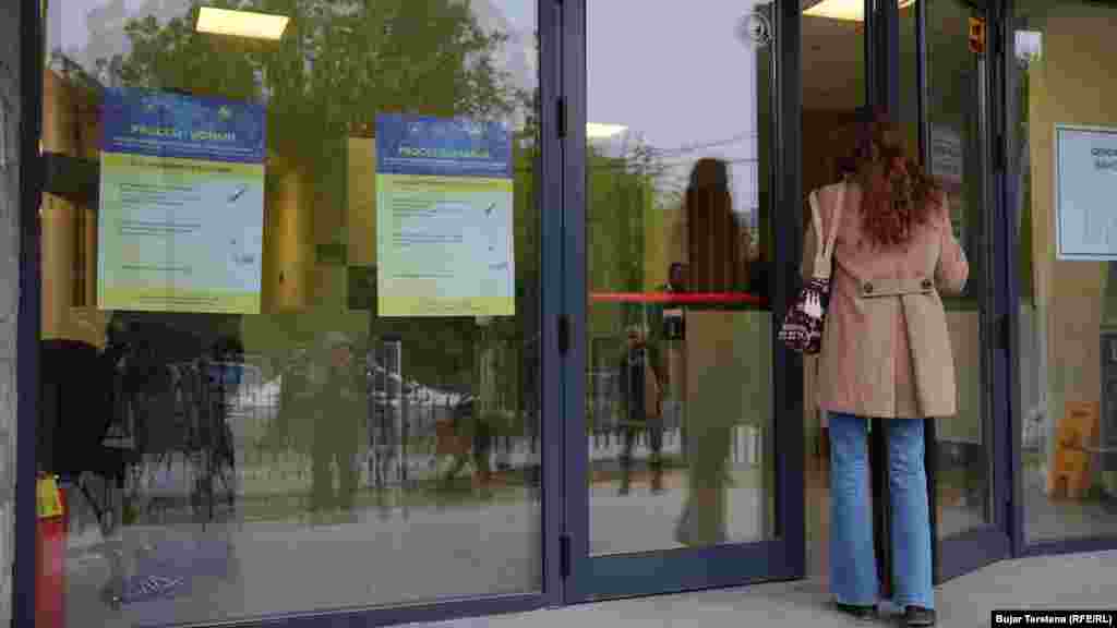 Komisioni Qendror i Zgjedhjeve tha se të gjitha vendvotimet janë hapur në orën 07:00 dhe do të mbyllen në orën 19:00.&nbsp;