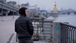 Răpit de Rusia, un adolescent ucrainean își găsește drumul spre casă aproape un an mai târziu