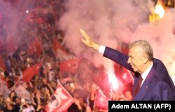 Gradonačelnik Ankare Mansur Javaš posle lokalnih izbora u Turskoj, 31. mart 2024.