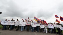 «Պարտավոր ենք լինել Արցախի հետ ամեն օր». հանրահավաք՝ Կոռնիձորում