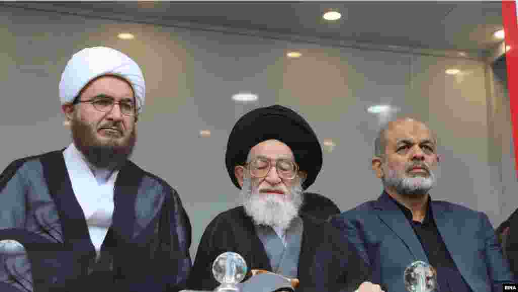 احمد وحیدی وزیر کشور، آل هاشم پدر امام جمعه تبریز، علی&zwnj;اکبری&nbsp;رئیس شورای سیاست&zwnj;گذاری امامان جمعه 