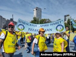 Profesorii spun că speră să încheie anul școlar cu bine.