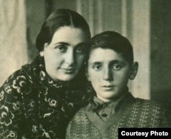 ნესტორ ლაკობას მეუღლე სარია და ვაჟი რაუფი, რომლებიც დახვრიტეს