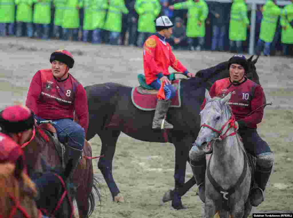 "Достук" командасынын оюнчусу Манас Ниязов финалдык беттештен кийин.&nbsp;