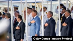 Klaus Iohannis, președintele României, alături de Marcel Ciolacu, liderul PSD, Nicolae Ciucă, actual prim-ministru și fost ministru al Apărării și Ludovic Orban, fost prim-ministru.