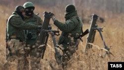 Rezerviștii ruși mobilizați parcurg antrenament de luptă la Centrul de Instruire al Districtului Militar Central – octombrie 2022.