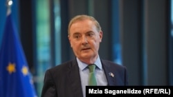 Евробиримдиктин санкциялар боюнча атайын өкүлү  Дэвид О’Салливан.