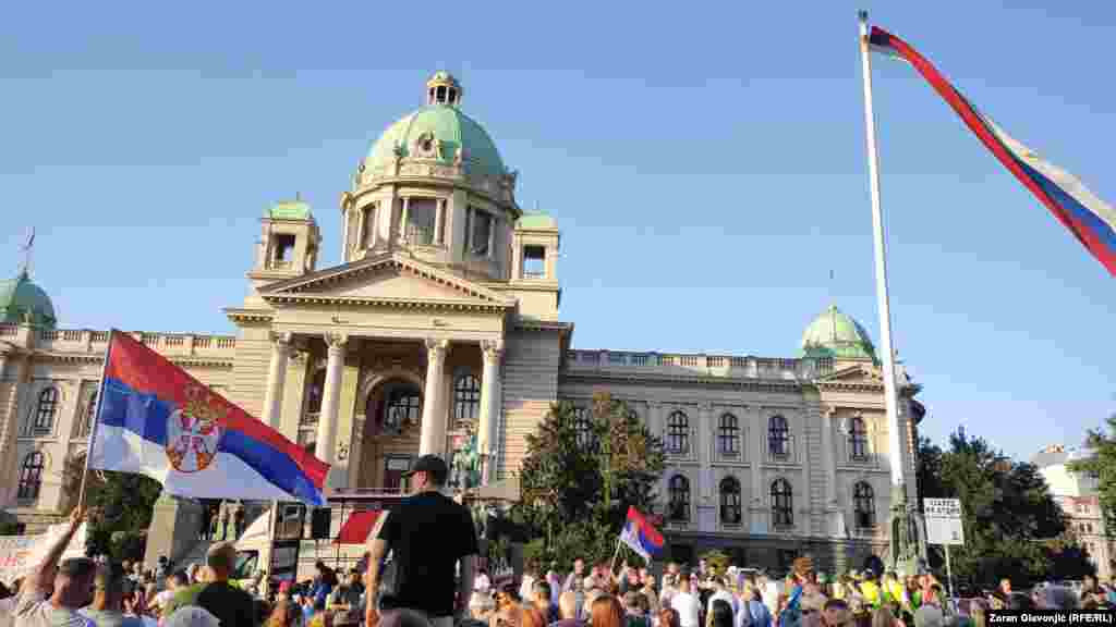 Učesnici protesta su uzvikivali "Ostavke" i "Vučiću, odlazi", Beograd, 8. jul 2023.