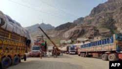 عکس له ارشیفه