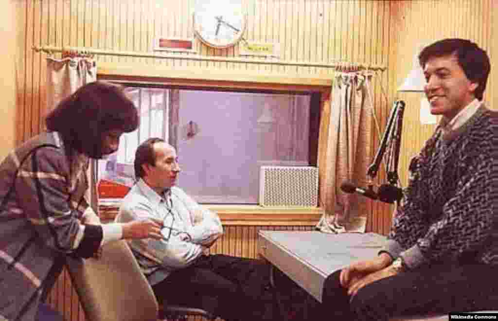 "Азатлык радиосы" хезмәткәрләре: Фәридә Хәмит, Хәйретдин Гөләчйоз, Сабирҗан Бәдретдин