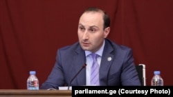 ანრი ოხანაშვილი, იურიდიულ საკითხთა კომიტეტის თავმჯდომარე 