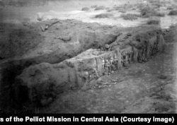 Hytaýyň Sinjiang welaýatynda aýan edilen, Buddanyň durmuşyny şekillendirýän görnüş.