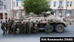 Pjesëtarë të Wagnerit në qytetin rus Rostov-on-Dom më 24 qershor.