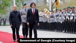 ოლაფ შოლცი „ქართული ოცნების“ ხელახლა ინიციირებულ კანონპროექტს აკრიტიკებს, კობახიძე - თარჯიმანს.