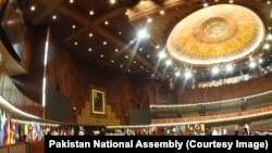 د پاکستان قامي اسمبلۍ د تالار یوه څنډه - پخوانی انځور.