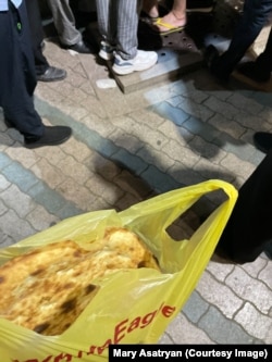 O pâine mult-așteptată.