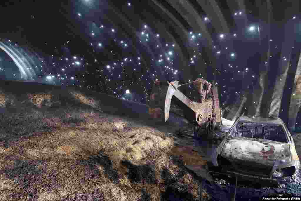 Ресей шабуылына ұшыраған қоймадағы жағдай. Запорожье облысы. Сурет 3 қыркүйек күні түсірілген. "Таврия" әскери тобын басқаратын украиналық бригада генералы Александр Тарнавский 2 қыркүйекте жарияланған сұхбатында Украина әскері елдің оңтүстігінде "Ресей қорғанысының бірінші және екінші шептерінің ортасында жүргенін" айтты. Ол "бәрі алда" деді.