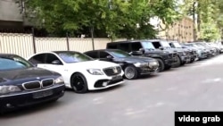 Автомобили, которые были представлены ГКНБ как принадлежавшие Камчы Кольбаеву.