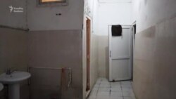 'Üfunət iyindən nəfəs almaq olmur'- yataqxanada qalan məcburi köçkün