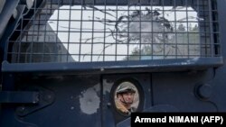 Vozilo Policije Kosova pogođeno mecima u napadu u Banjskoj 24. septembra 2023. na sjeveru zemlje.