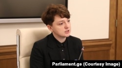 ანა აბაშიძე