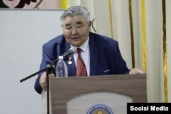 Мурат Жетимишбаев.