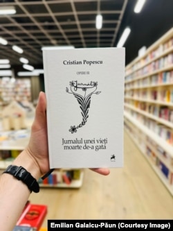 Coperta cărții „Jurnalul unei vieți moarte de-a gata”