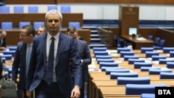 Kostadin Kostadinov, kryetari i partisë bullgare të ekstremit të djathtë, Rilindja. Fotografi nga arkivi. 
