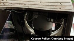 Një nga kamerat që Policia tha se gjeti në veri të Kosovës. 